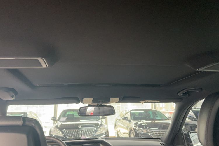 Used Mercedes-Benz E-Class 2015 E 260 L Sport Edition Headliner