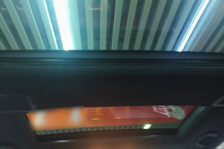 Used Mercedes-Benz E-Class 2015 E 320 L Headliner