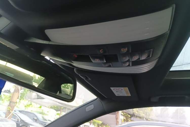 Used Mercedes-Benz E-Class 2015 Restyled E 260 L Sport Edition Headliner
