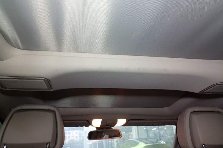 Used Mercedes-Benz E-Class 2015 Revised E 260 L Headliner