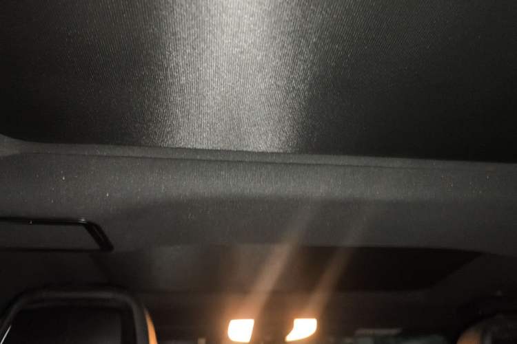 Used Mercedes-Benz E-Class 2015 E 200 L Sport Edition Headliner