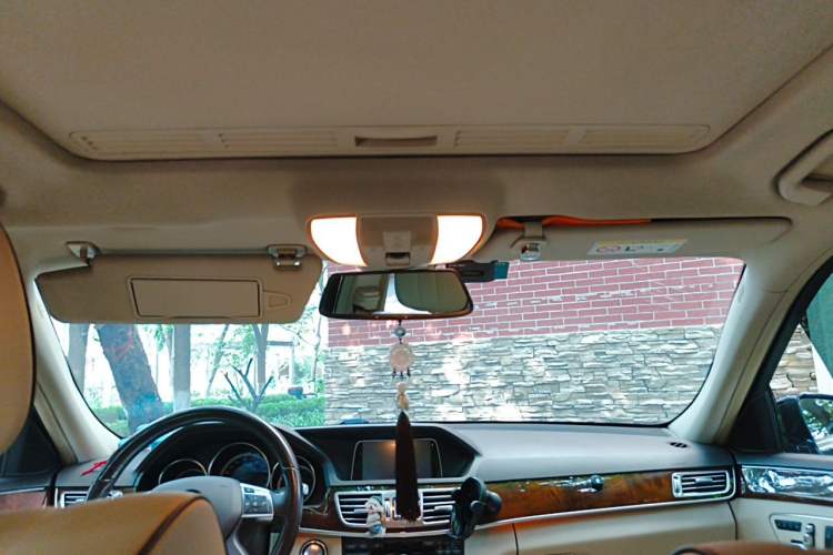Used Mercedes-Benz E-Class 2015 E 200 L Headliner