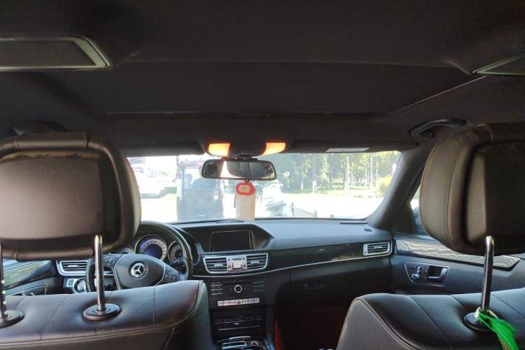 Used Mercedes-Benz E-Class 2015 E 260 L Sport Edition Headliner