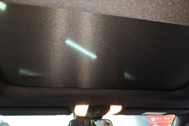 Used Mercedes-Benz E-Class 2015 E 260 L Sport & Fashion Model Headliner