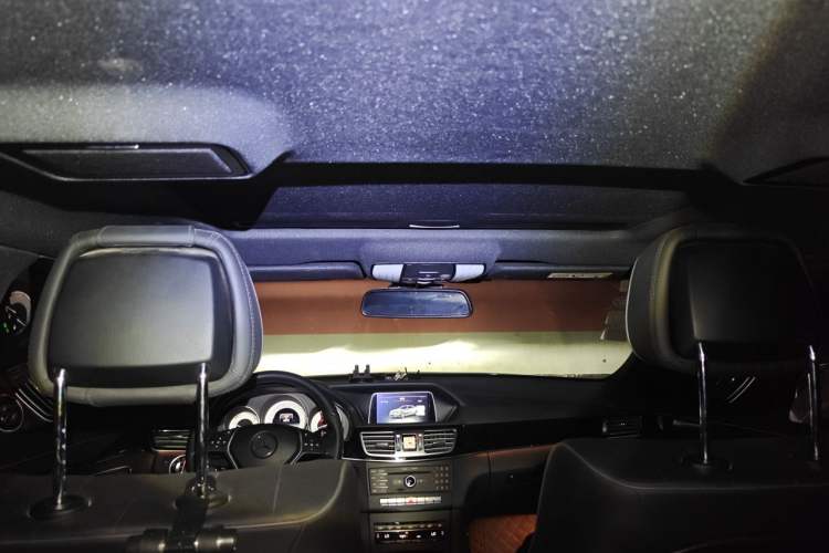 Used Mercedes-Benz E-Class 2015 Facelift E 200 L Sport Edition Headliner