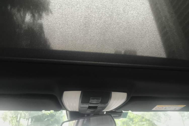 Used Mercedes-Benz E-Class 2015 E 320 L Sport 4MATIC Headliner