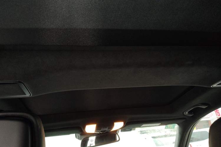Used Mercedes-Benz E-Class 2015 E 400 L Hybrid Headliner
