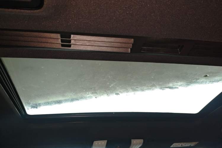 Used Mercedes-Benz E-Class 2015 E 180 L Headliner