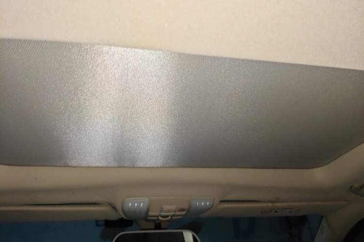 Used Mercedes-Benz E-Class 2015 E 260 L Sport Edition Headliner