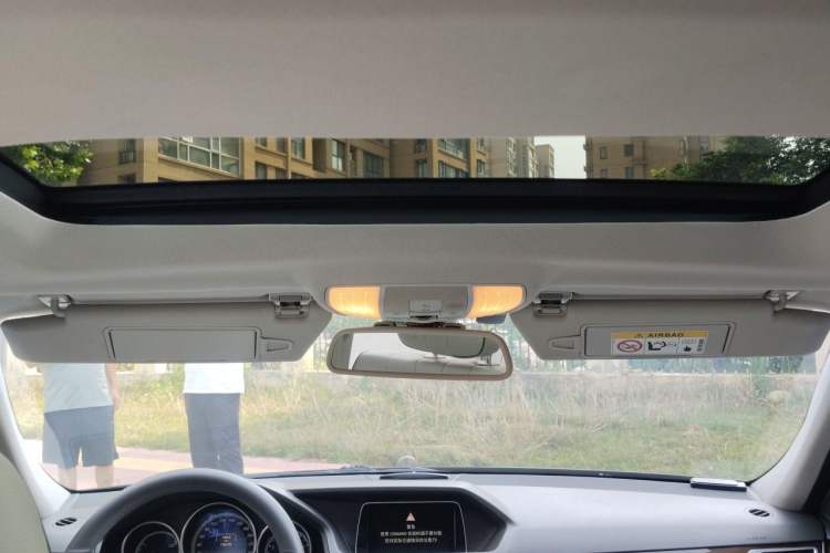 Used Mercedes-Benz E-Class 2015 Revised E 260 L Headliner