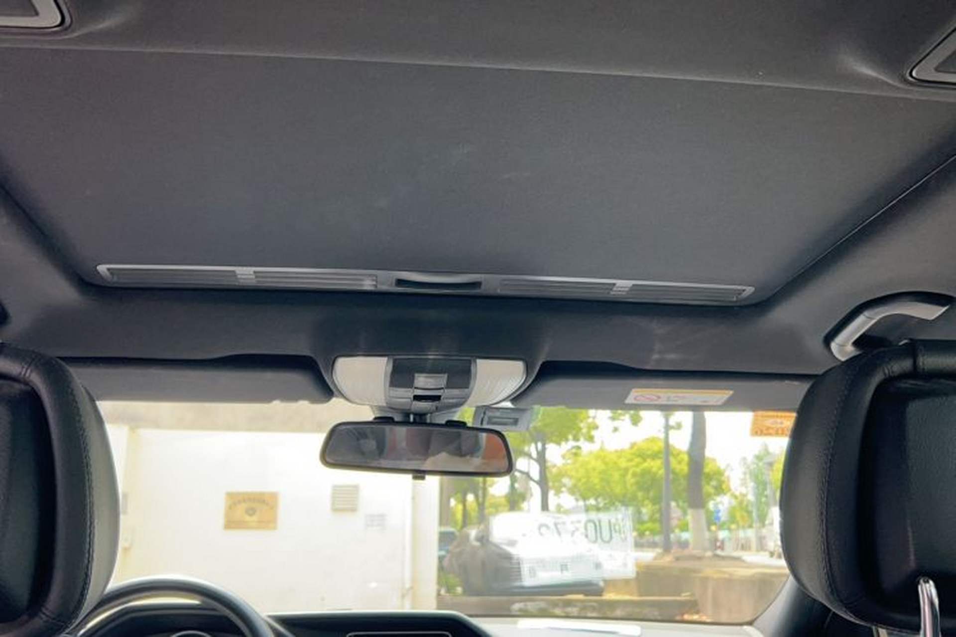 Used Mercedes-Benz E-Class 2015 Facelift E 200 L Sport Edition Headliner