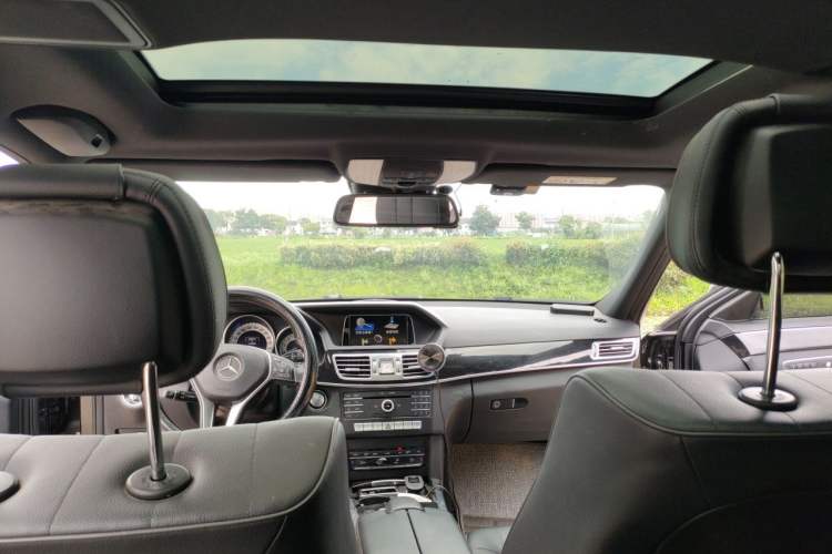 Used Mercedes-Benz E-Class 2015 E 260 L Sport Luxury Model Headliner