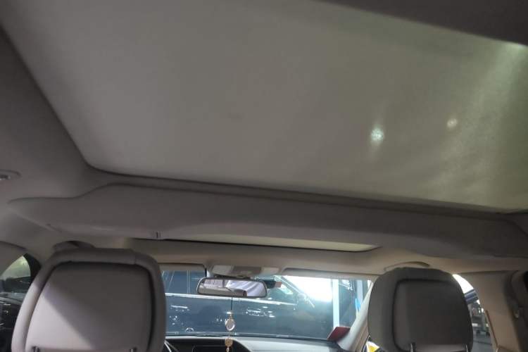 Used Mercedes-Benz E-Class 2015 E 320 L 4MATIC Headliner