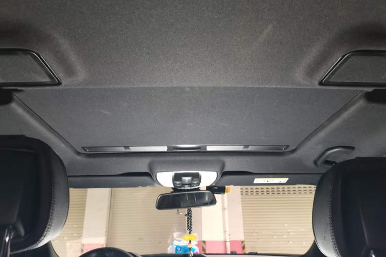 Used Mercedes-Benz E-Class 2015 Restyled E 260 L Sport Edition Headliner