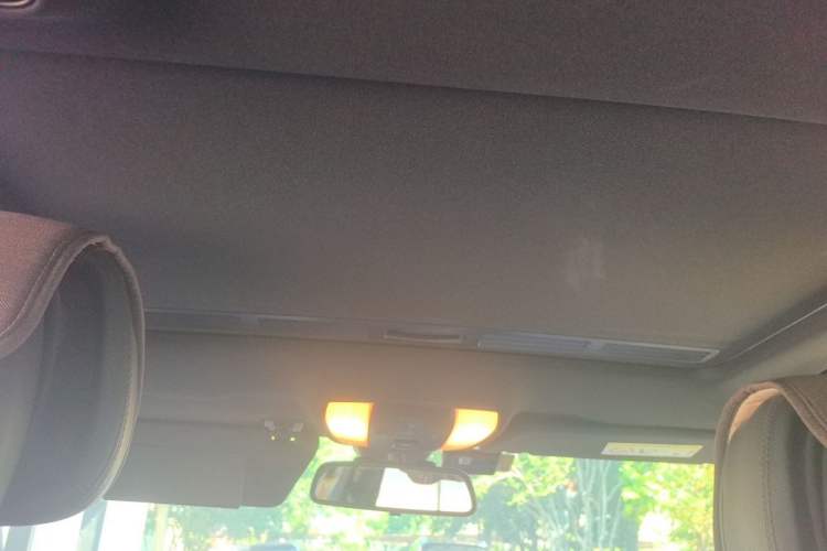 Used Mercedes-Benz E-Class 2015 E 200 L Headliner