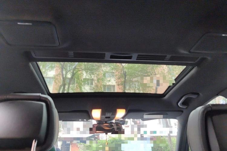 Used Mercedes-Benz E-Class 2015 Facelift E 180 L Headliner