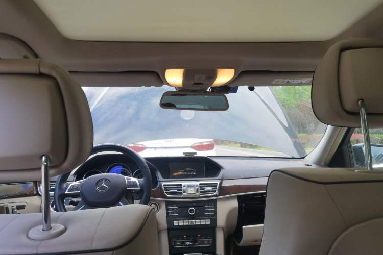 Used Mercedes-Benz E-Class 2015 Revised E 260 L Headliner