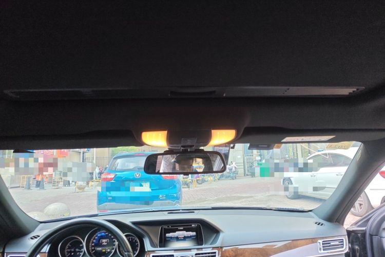 Used Mercedes-Benz E-Class 2015 Facelift E 200 L Headliner