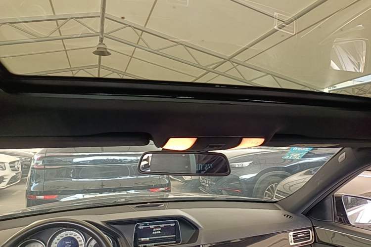 Used Mercedes-Benz E-Class 2015 E 260 L Sport Edition Headliner