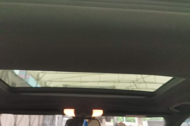 Used Mercedes-Benz E-Class 2015 E 320 L Luxury 4MATIC Headliner