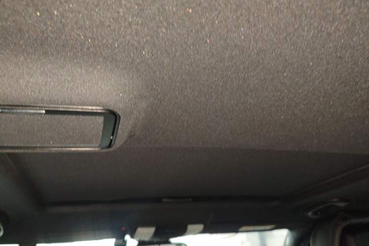 Used Mercedes-Benz E-Class 2015 E 200 L Headliner