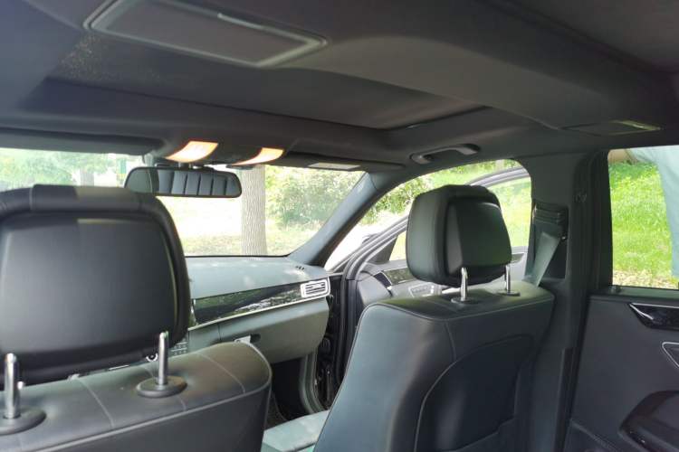Used Mercedes-Benz E-Class 2015 Restyled E 260 L Sport Edition Headliner