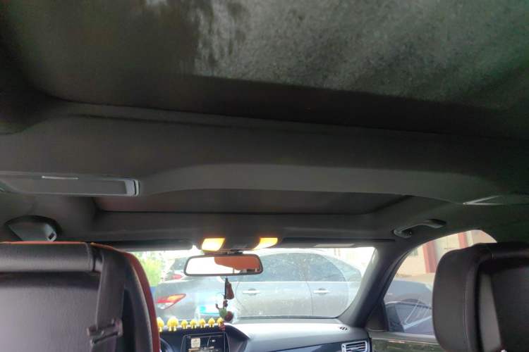 Used Mercedes-Benz E-Class 2015 Restyled E 260 L Sport Edition Headliner