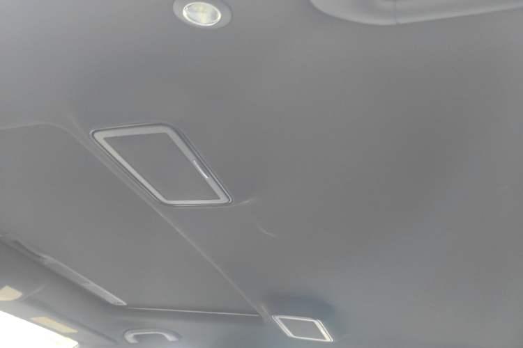 Used Mercedes-Benz E-Class 2015 E 200 L Headliner