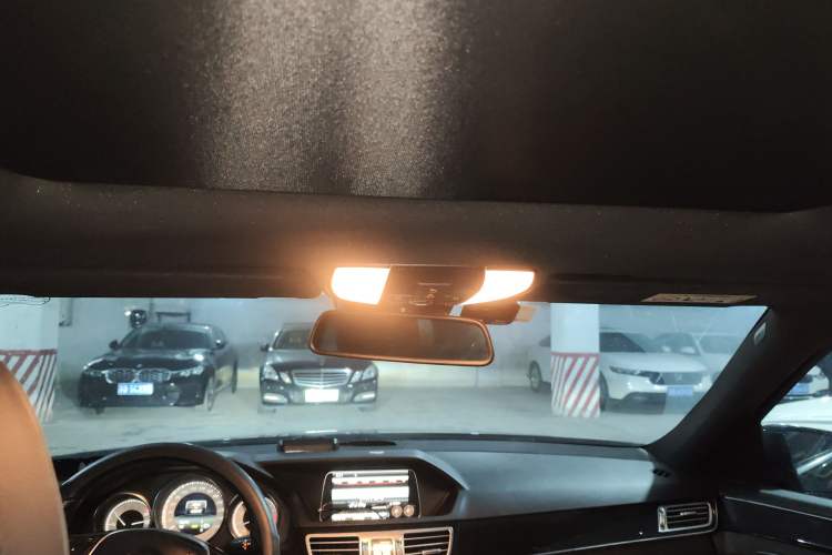 Used Mercedes-Benz E-Class 2015 E 260 L Sport Luxury Model Headliner