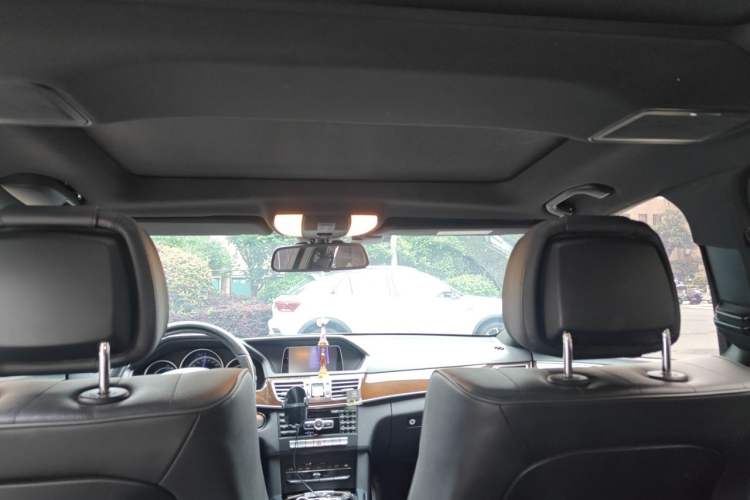 Used Mercedes-Benz E-Class 2015 E 200 L Headliner