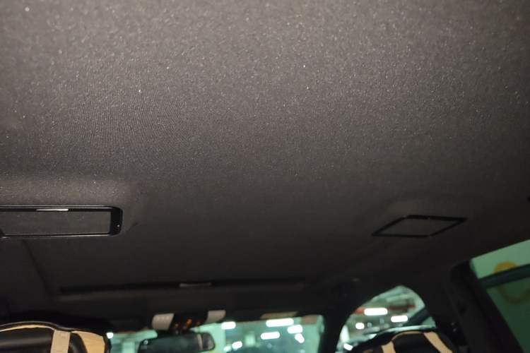 Used Mercedes-Benz E-Class 2015 Revised E 180 L Sport Edition Headliner