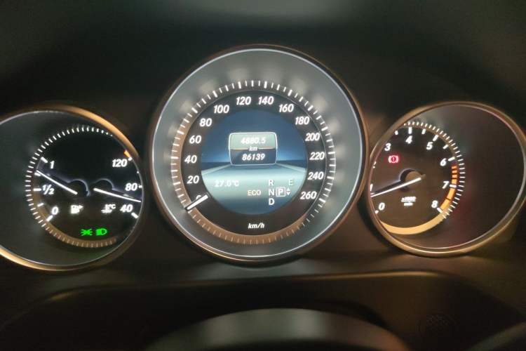 Used Mercedes-Benz E-Class 2015 E 200 L Instrument Cluster
