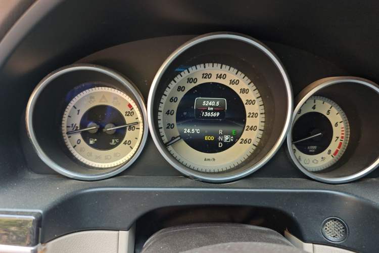 Used Mercedes-Benz E-Class 2015 Facelift E 200 L Sport Edition Instrument Cluster