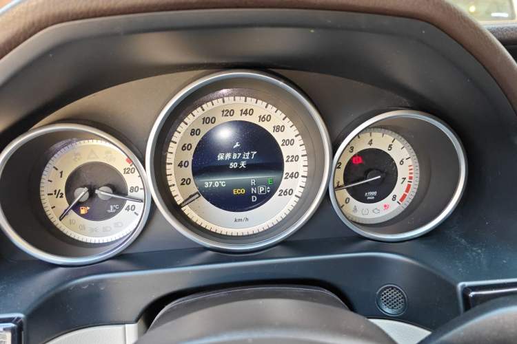 Used Mercedes-Benz E-Class 2015 Facelift E 200 L Instrument Cluster