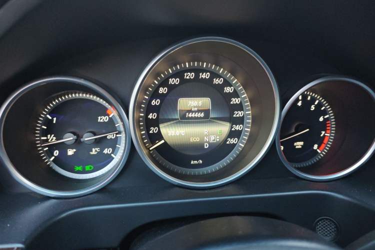 Used Mercedes-Benz E-Class 2015 E 200 L Instrument Cluster
