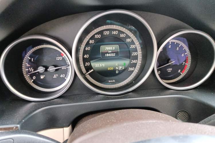 Used Mercedes-Benz E-Class 2015 E 200 L Instrument Cluster