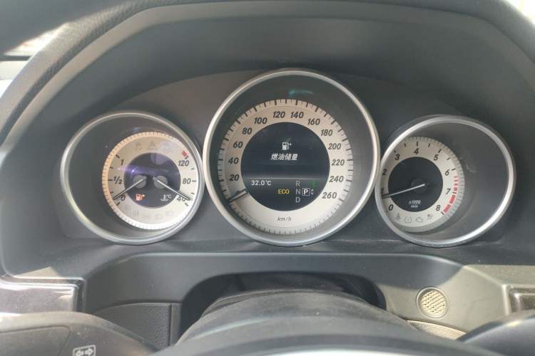 Used Mercedes-Benz E-Class 2015 E 260 L Sport & Fashion Model Instrument Cluster