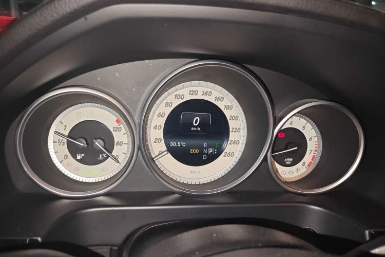 Used Mercedes-Benz E-Class 2015 Facelift E 200 L Sport Edition Instrument Cluster