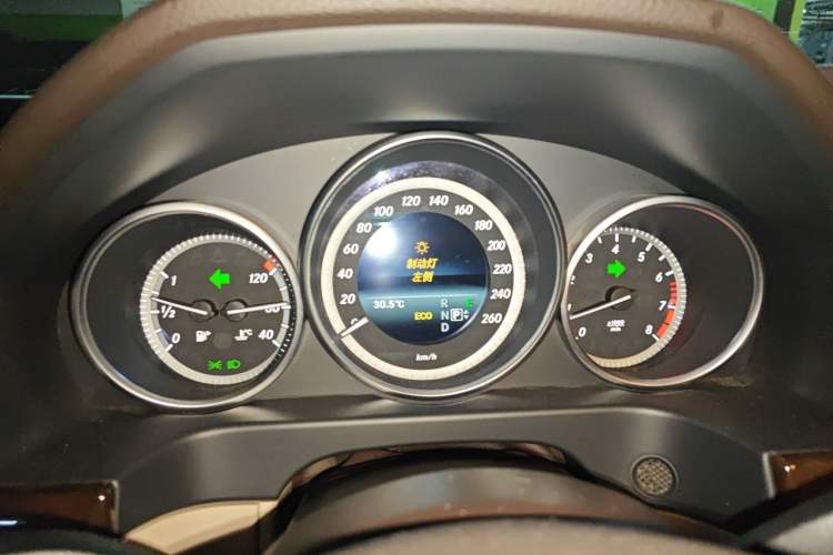 Used Mercedes-Benz E-Class 2015 E 200 L Instrument Cluster