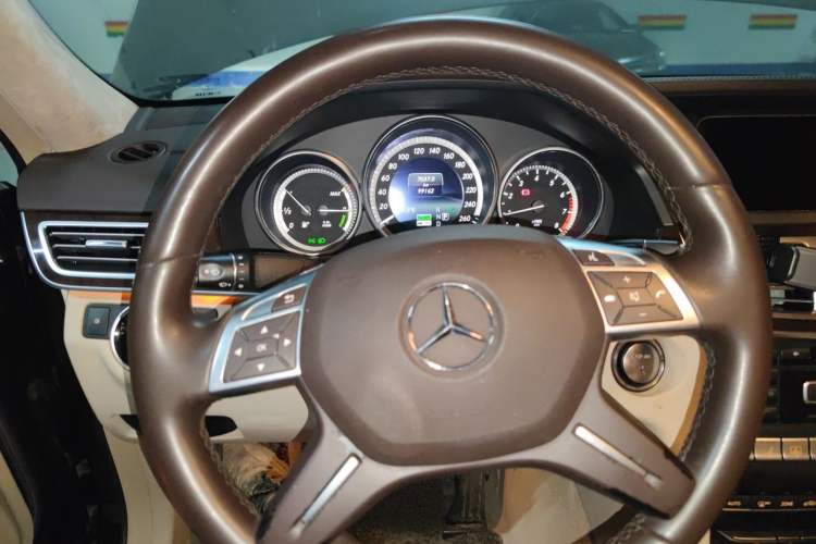 Used Mercedes-Benz E-Class 2015 E 400 L Hybrid Instrument Cluster