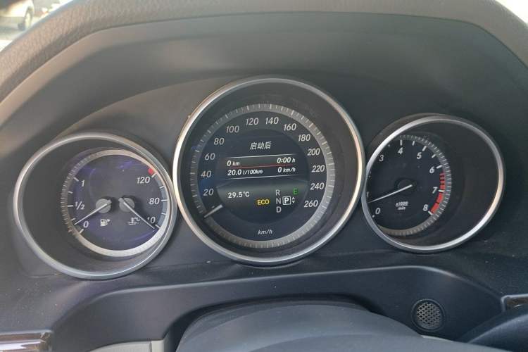 Used Mercedes-Benz E-Class 2015 Facelift E 200 L Instrument Cluster