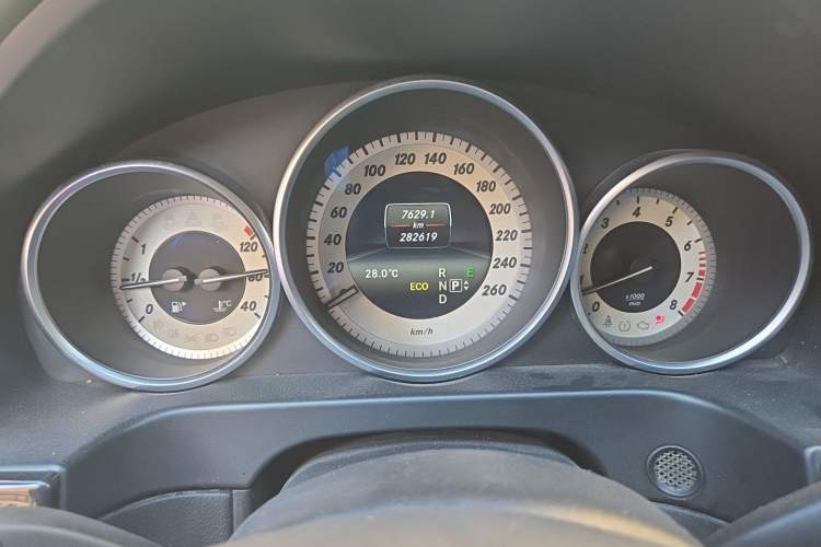 Used Mercedes-Benz E-Class 2015 E 260 L Sport Edition Instrument Cluster