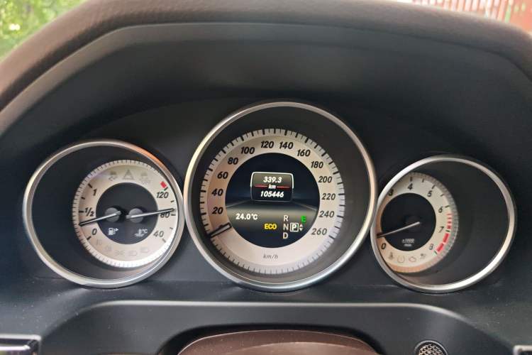 Used Mercedes-Benz E-Class 2015 E 260 L Sport & Fashion Model Instrument Cluster