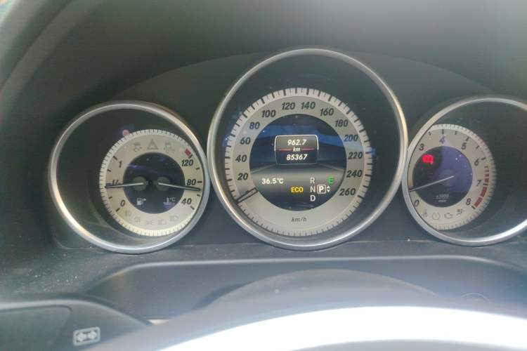 Used Mercedes-Benz E-Class 2015 E 260 L Sport Edition Instrument Cluster