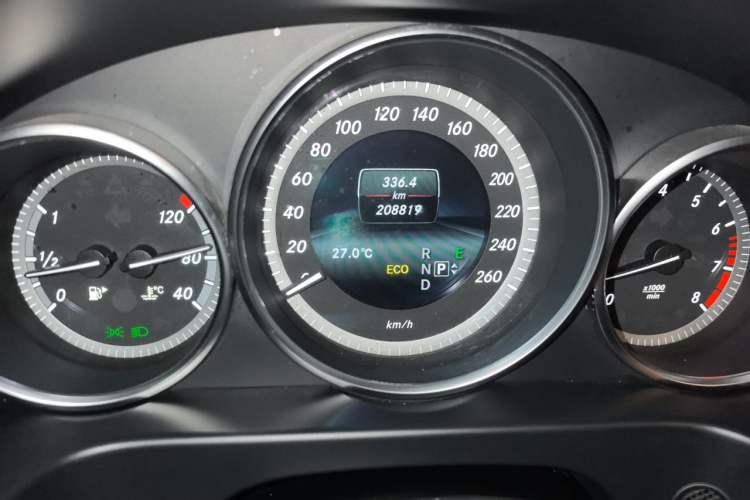 Used Mercedes-Benz E-Class 2015 Facelift E 200 L Instrument Cluster