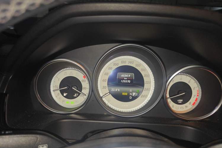 Used Mercedes-Benz E-Class 2015 E 320 L Sport 4MATIC Instrument Cluster
