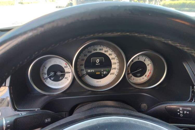 Used Mercedes-Benz E-Class 2015 E 260 L Sport Edition Instrument Cluster