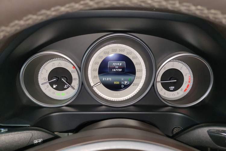 Used Mercedes-Benz E-Class 2015 E 200 L Sport Edition Instrument Cluster