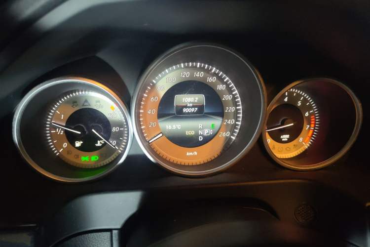 Used Mercedes-Benz E-Class 2015 E 180 L Sport Edition Instrument Cluster