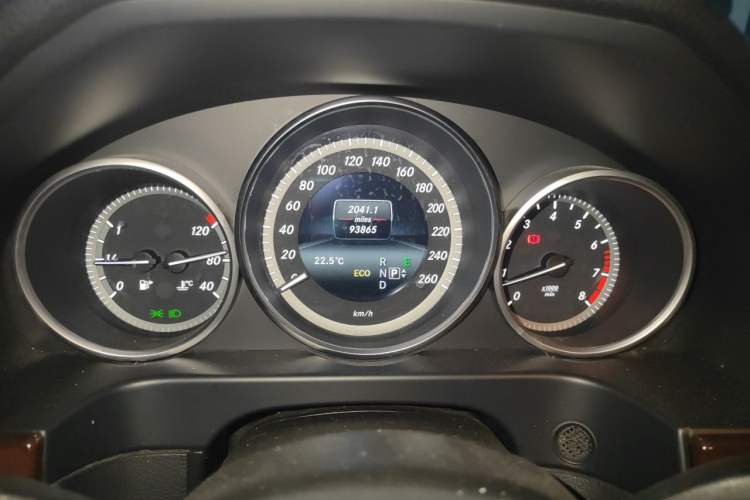 Used Mercedes-Benz E-Class 2015 E 260 L Luxury Model Instrument Cluster